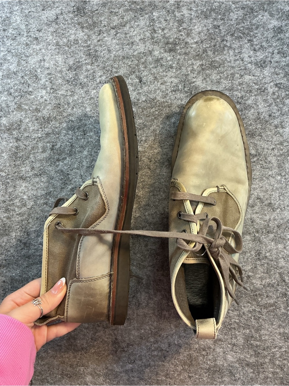 John Varvatos Men's Chukka Boots in Olive/Tan Size 9.5